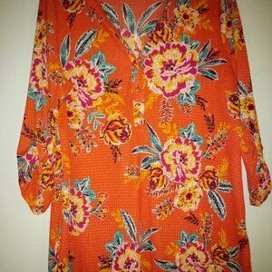 EMILY DANIELS SIZE M ORANGE FLOWERED TOP